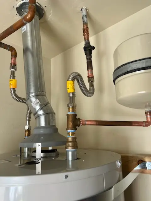 Water heater installation and plumbing repair in Applegate